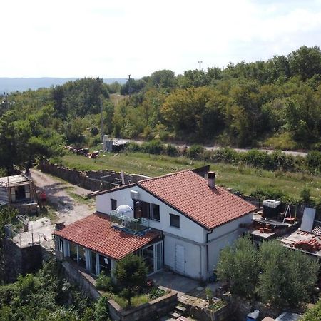 Apartments Pomjan Pogled Na Gore Eksteriør billede