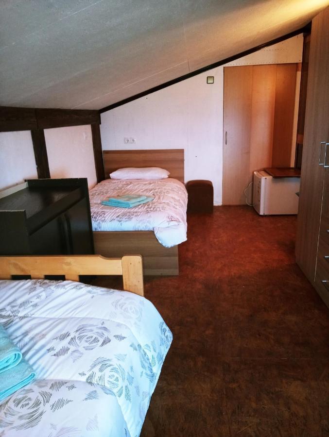 Apartments Pomjan Pogled Na Gore Eksteriør billede